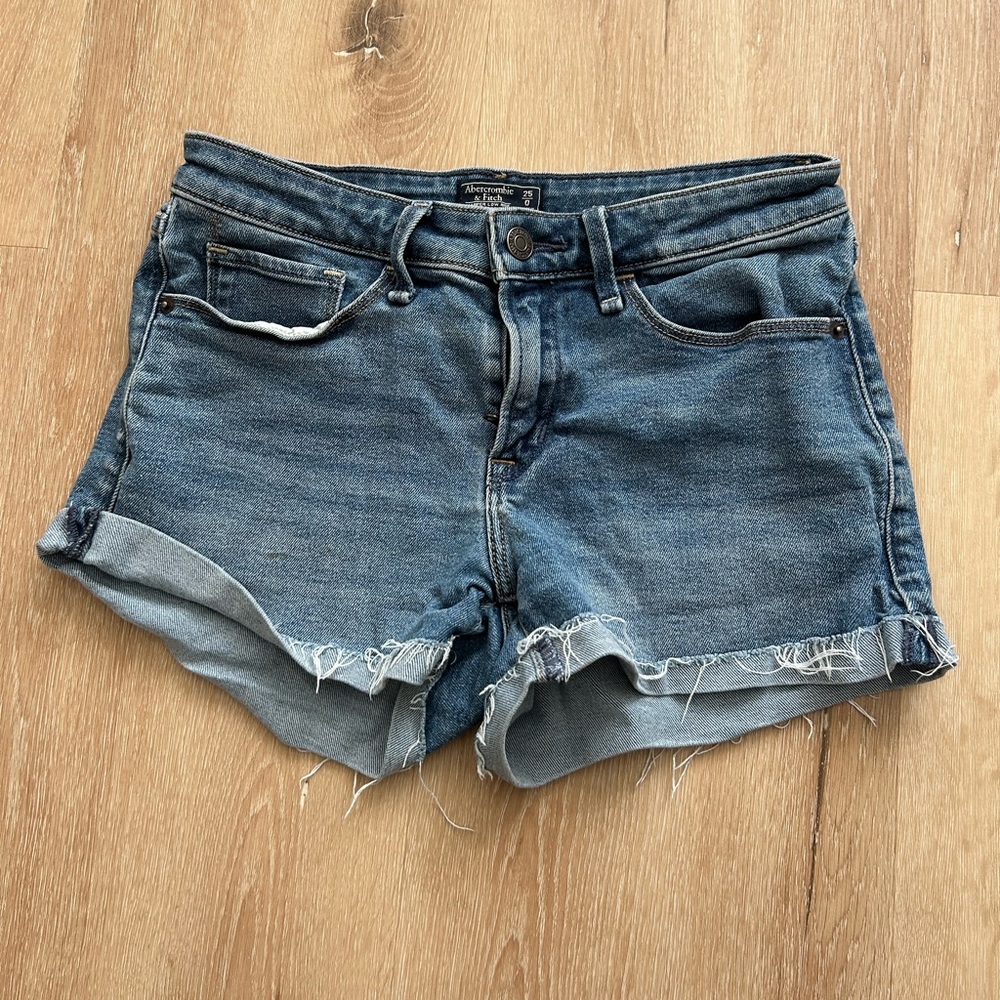 A&F Harper Low Rise Shorts